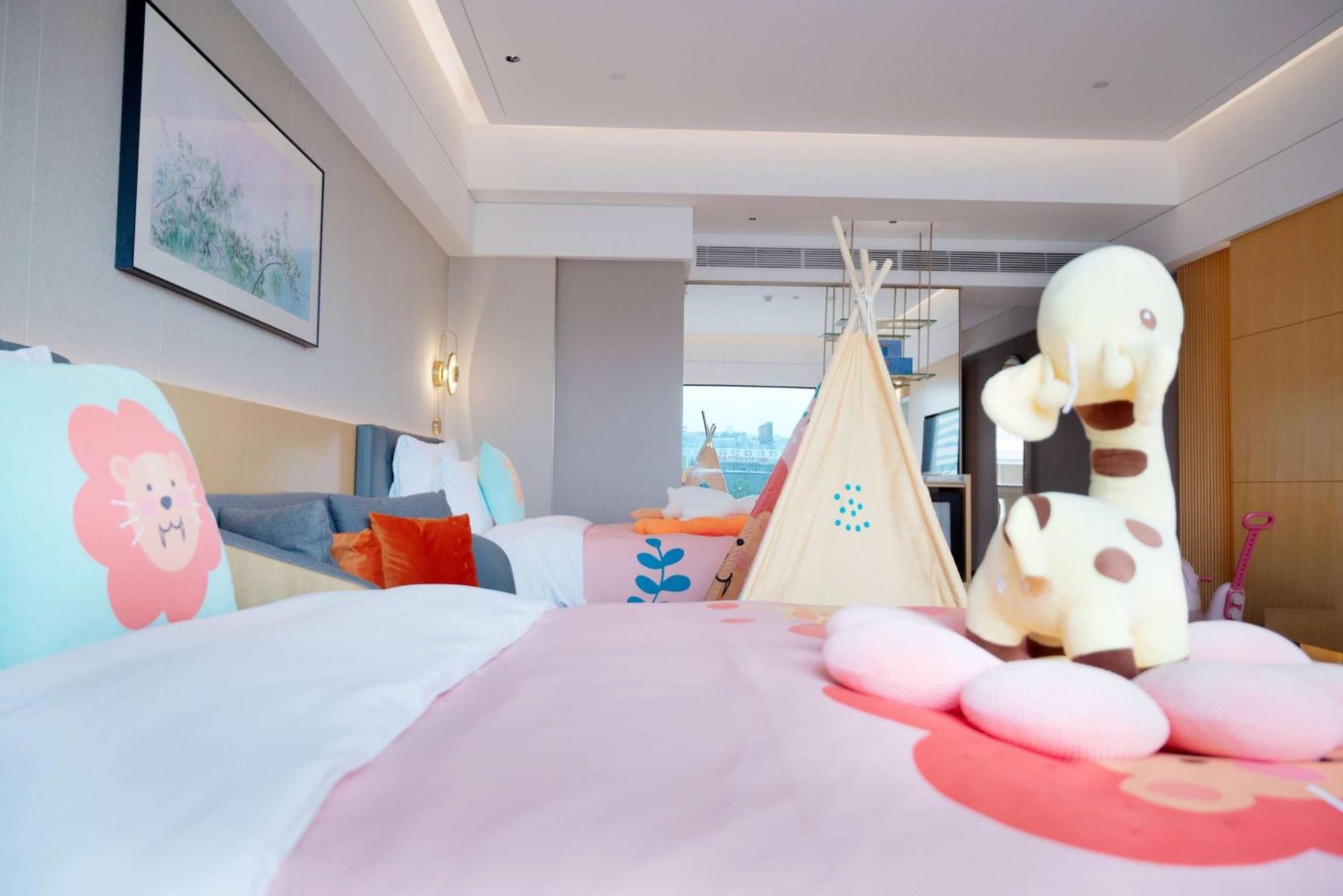 ホテル Wyndham Grand Zhaoqing Downtown エクステリア 写真