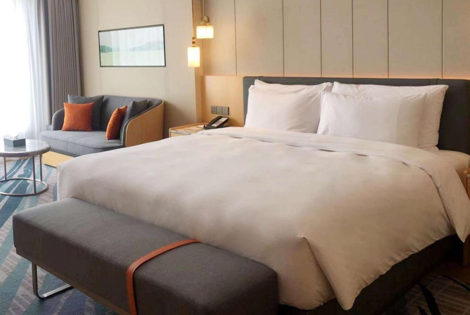 ホテル Wyndham Grand Zhaoqing Downtown エクステリア 写真